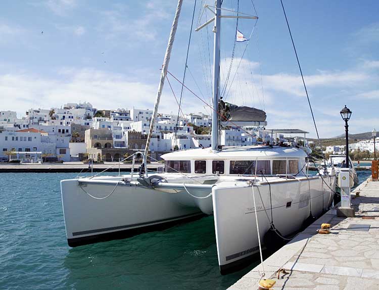 Lagoon 400 Catamaran Special Offer for May in Greece